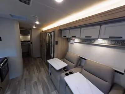 2027 Thor Motor Coach Omni photo 7