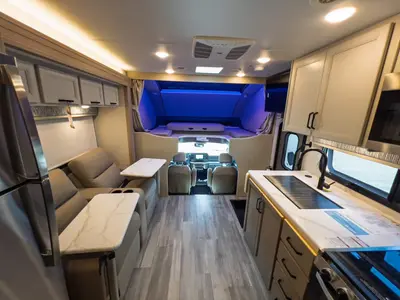 2027 Thor Motor Coach Omni photo 4