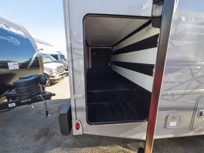 2027 Thor Motor Coach Omni photo 19