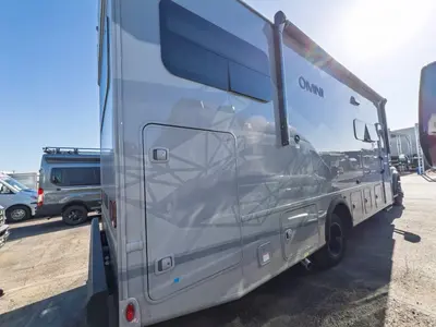 2027 Thor Motor Coach Omni photo 17