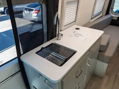 2027 Thor Motor Coach Tellaro photo 12