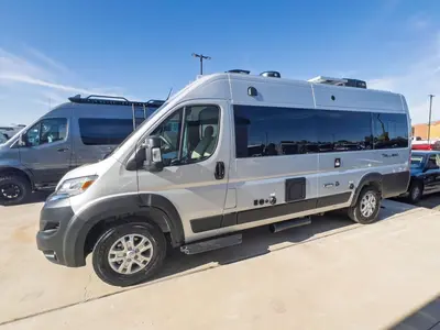 2027 Thor Motor Coach Tellaro photo 19