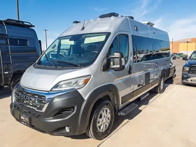 2027 Thor Motor Coach Tellaro photo 22