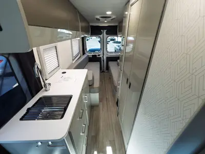 2027 Thor Motor Coach Tellaro photo 6