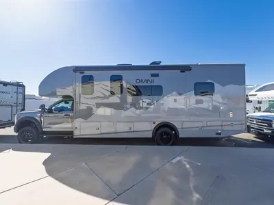 2027 Thor Motor Coach Omni photo 26