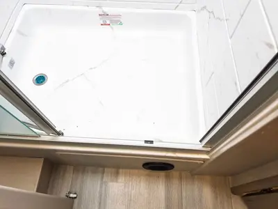 2027 Thor Motor Coach Omni photo 15