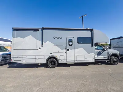 2027 Thor Motor Coach Omni photo 19