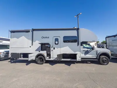 2027 Thor Motor Coach Omni photo 20