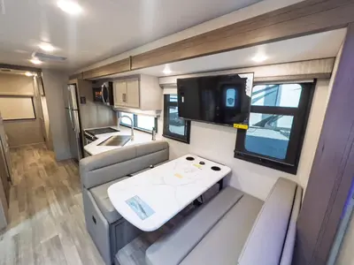 2027 Thor Motor Coach Omni photo 7
