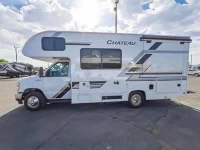 2027 Thor Motor Coach Chateau photo 21