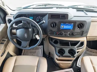 2027 Thor Motor Coach Chateau photo 2