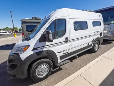 2027 Winnebago Solis Pocket photo 17
