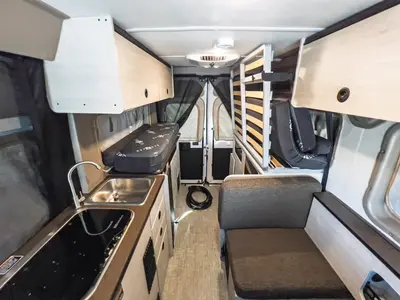 2027 Winnebago Solis Pocket photo 6