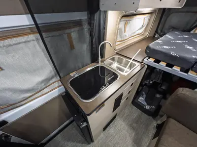 2027 Winnebago Solis Pocket photo 10