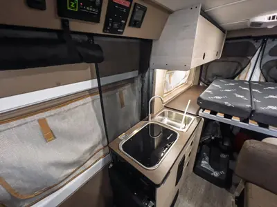 2027 Winnebago Solis Pocket photo 9