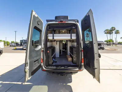 2027 Tiffin Motorhomes GH1 photo 2