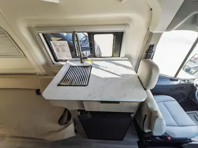 2027 Thor Motor Coach Palladium photo 8