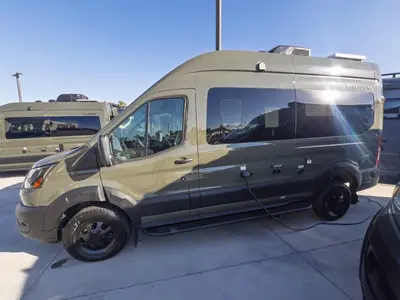 2027 Thor Motor Coach Palladium photo 18