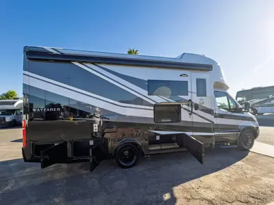 2027 Tiffin Motorhomes Wayfarer photo 20