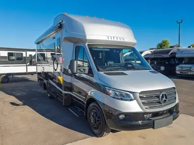 2027 Tiffin Motorhomes Wayfarer exterior