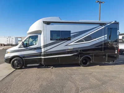 2027 Tiffin Motorhomes Wayfarer photo 25