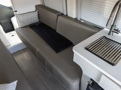 2027 Thor Motor Coach Tranquility photo 10
