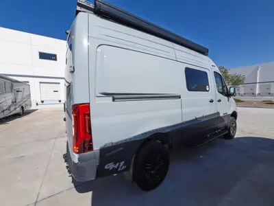 2027 Tiffin Motorhomes GH1 photo 15