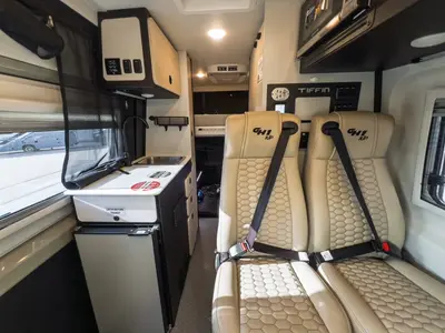 2027 Tiffin Motorhomes GH1 photo 6