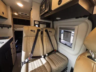 2027 Tiffin Motorhomes GH1 photo 7