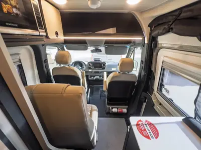 2027 Tiffin Motorhomes GH1 photo 5