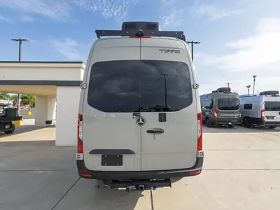 2027 Tiffin Motorhomes GH1 photo 19