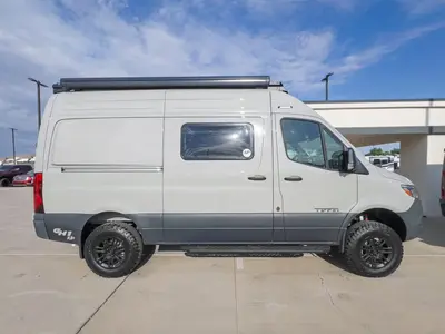 2027 Tiffin Motorhomes GH1 photo 15
