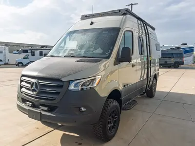 2027 Tiffin Motorhomes GH1 photo 18