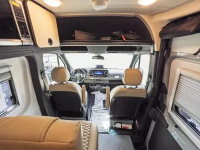 2027 Tiffin Motorhomes GH1 photo 5