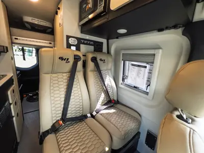2027 Tiffin Motorhomes GH1 photo 7