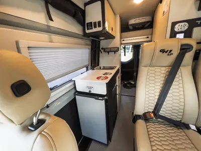 2027 Tiffin Motorhomes GH1 photo 9