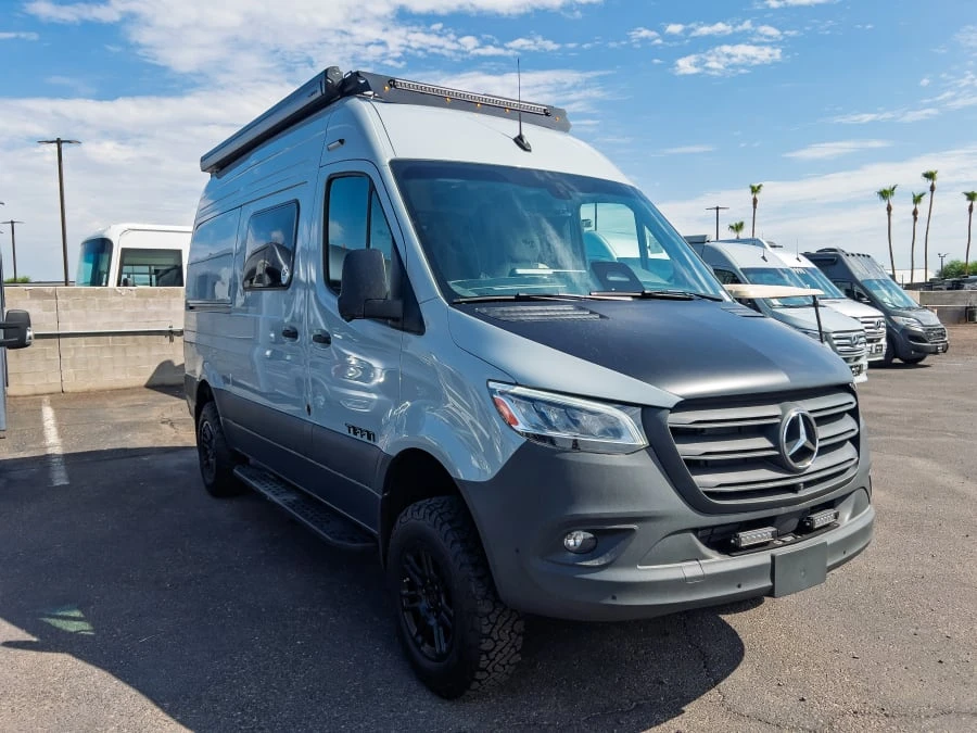 2027 Tiffin Motorhomes GH1 exterior