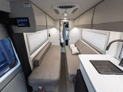 2027 Thor Motor Coach Tellaro photo 6