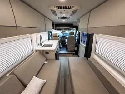 2027 Thor Motor Coach Tellaro photo 5