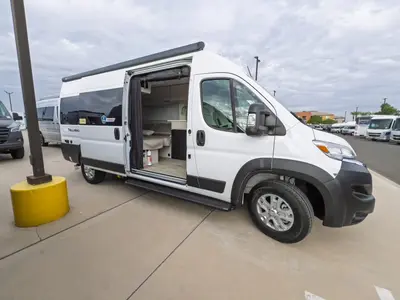 2027 Thor Motor Coach Tellaro photo 17