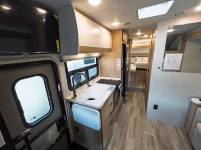 2027 Thor Motor Coach Compass AWD photo 8