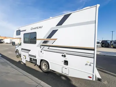 2027 Thor Motor Coach Chateau photo 22