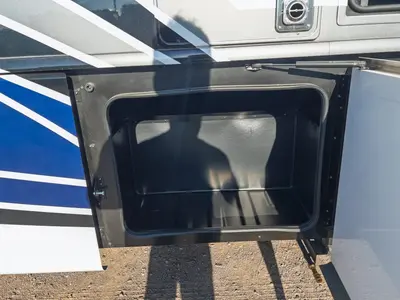 2027 Fleetwood Bounder photo 22