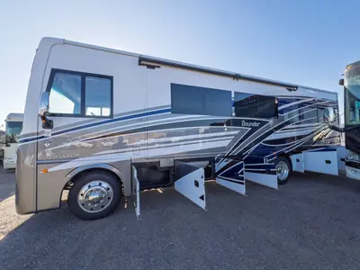 2027 Fleetwood Bounder photo 28