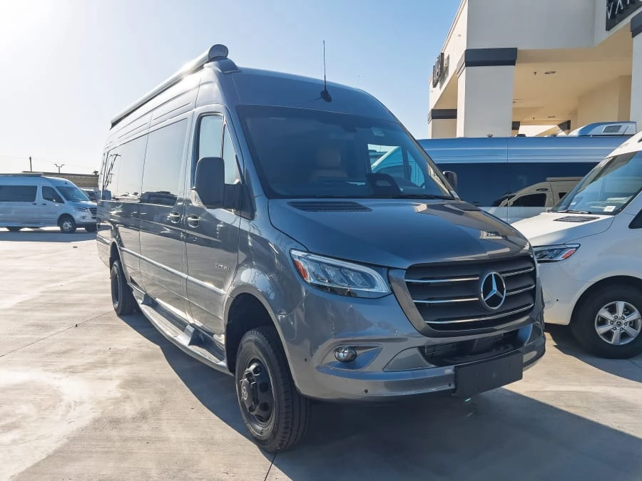 2027 Entegra Coach Insignia exterior