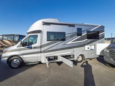 2027 Tiffin Motorhomes Wayfarer photo 24