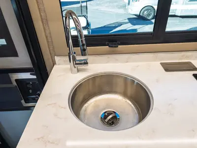 2027 Tiffin Motorhomes Wayfarer photo 12