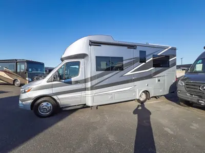 2027 Tiffin Motorhomes Wayfarer photo 23