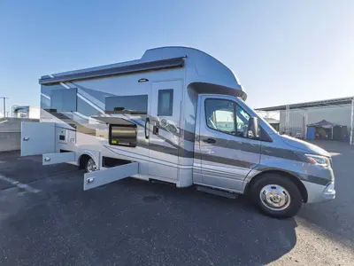 2027 Tiffin Motorhomes Wayfarer photo 18