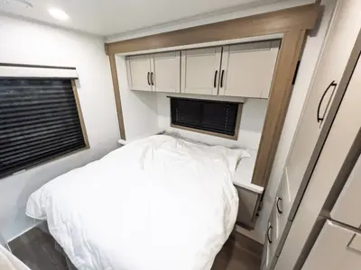 2027 Entegra Coach Odyssey SE photo 13